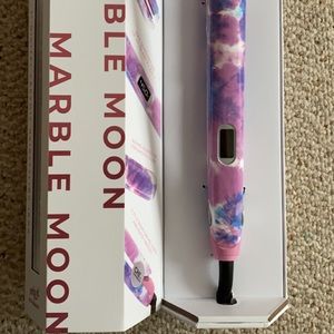 (SOLD) CHI Hairstyling Iron